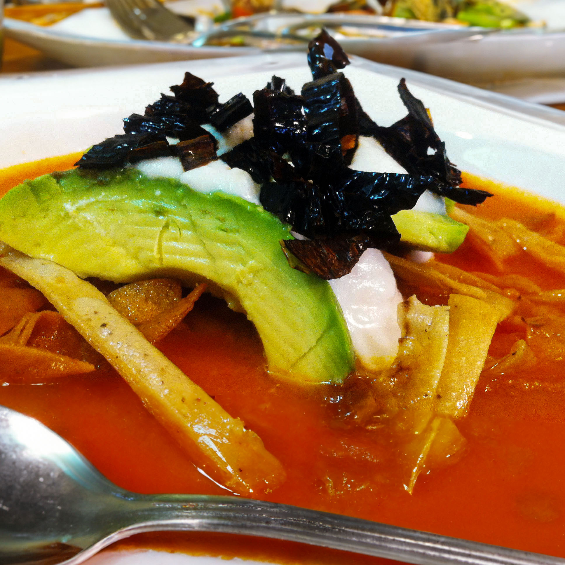 SOPA DE TORTILLA O SOPA AZTECA – Cocina Vegan Fácil